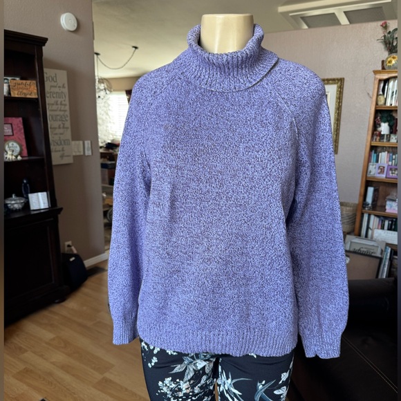Karen Scott Sweaters - Karen Scott lavender thick long sleeve turtleneck sweater-size L